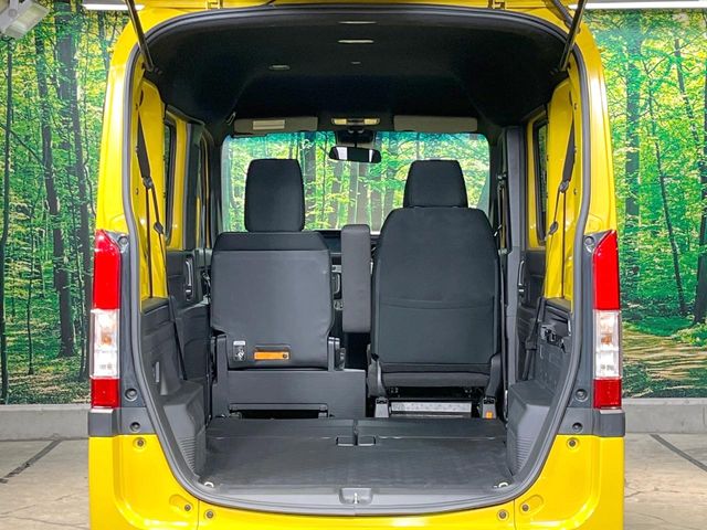Honda N-VAN 10