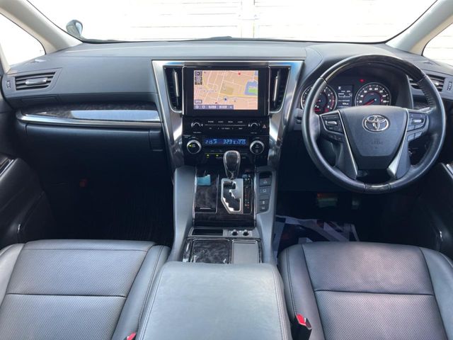 Toyota Alphard 2