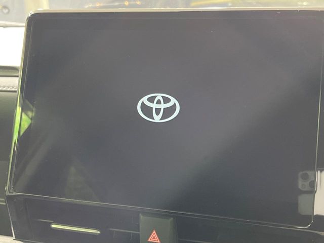 Toyota Noah 3