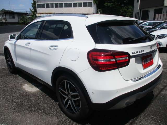 Mercedes-Benz GLA-Class 9