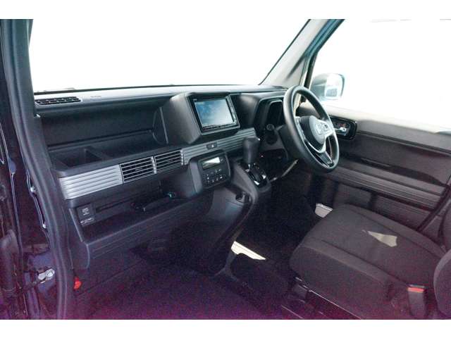 Honda N-VAN 12