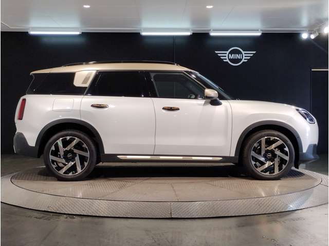 MINI Countryman 7