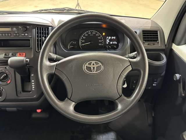 Toyota Town Ace Van 11
