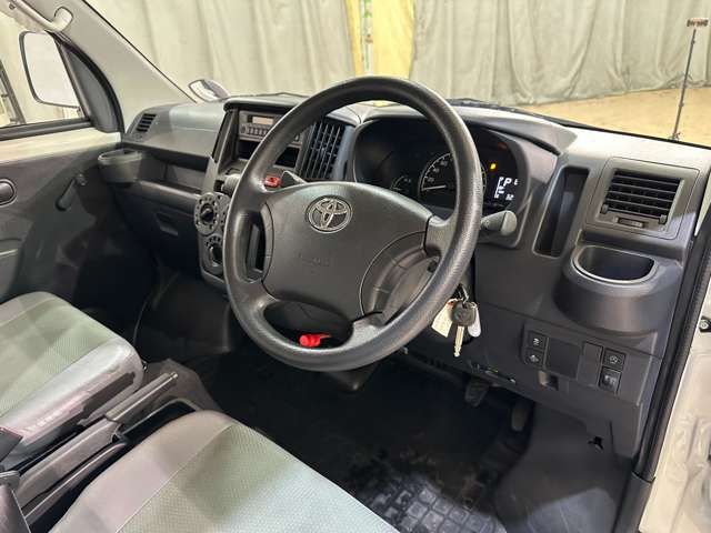 Toyota Town Ace Van 10