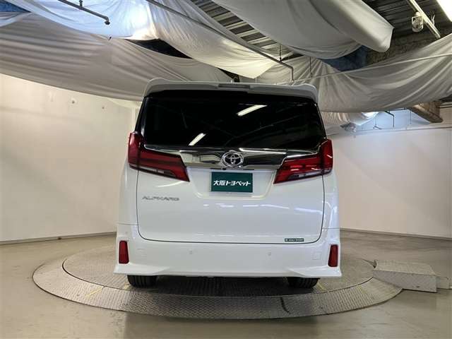 Toyota Alphard 8