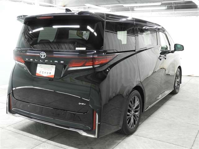 Toyota Vellfire 7