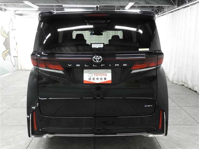 Toyota Vellfire 8