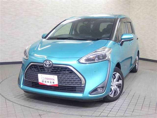 Toyota Sienta 4