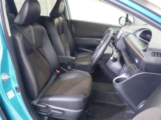 Toyota Sienta 8