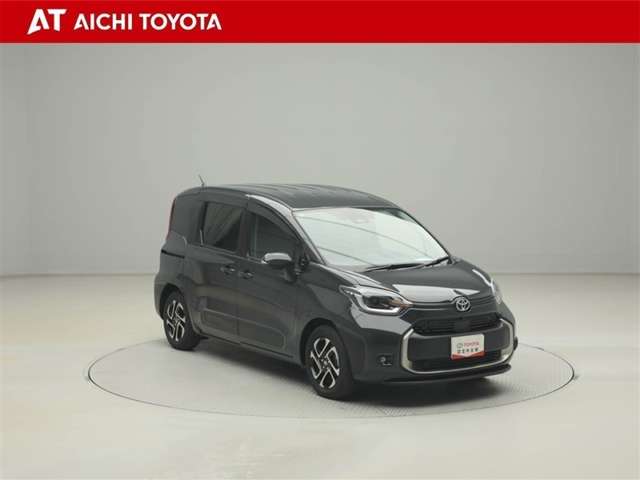 Toyota Sienta 8
