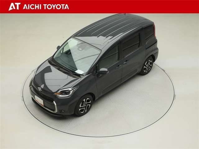 Toyota Sienta 10