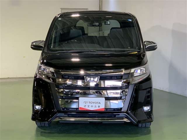 Toyota Noah 3