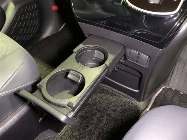 Toyota Noah 9