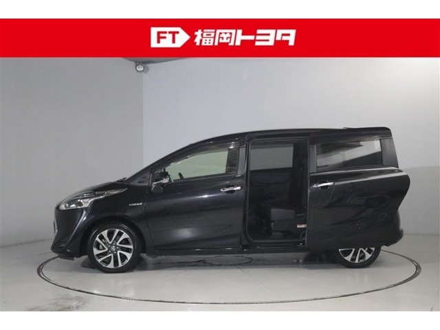 Toyota Sienta 6