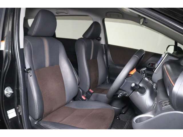 Toyota Sienta 10