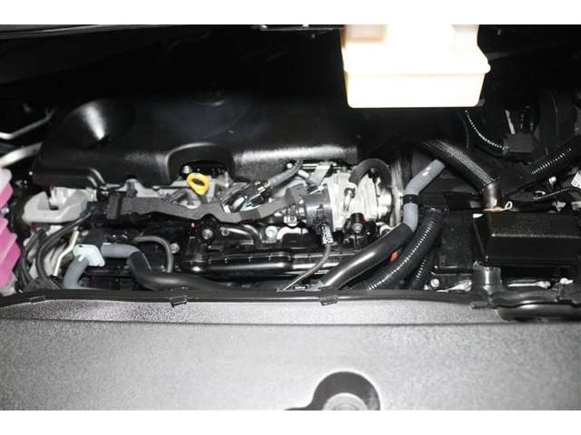 Toyota Vellfire 4