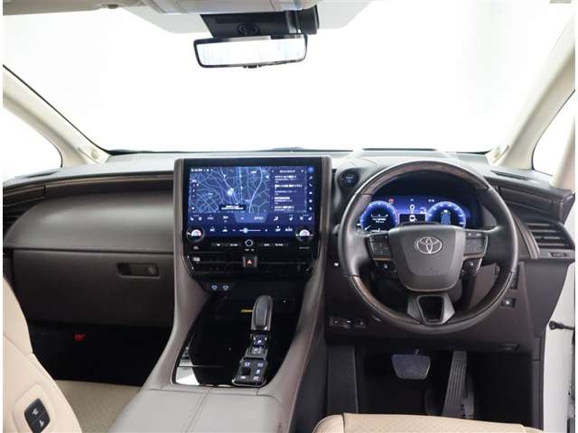 Toyota Alphard 5
