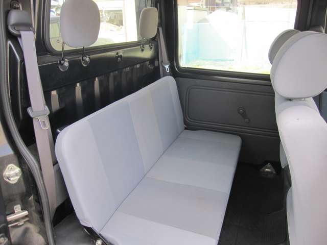 Daihatsu Hijet Deck Van 8