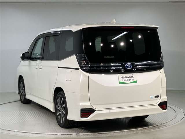 Toyota Voxy 5