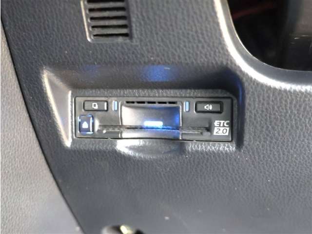 Toyota Noah 11