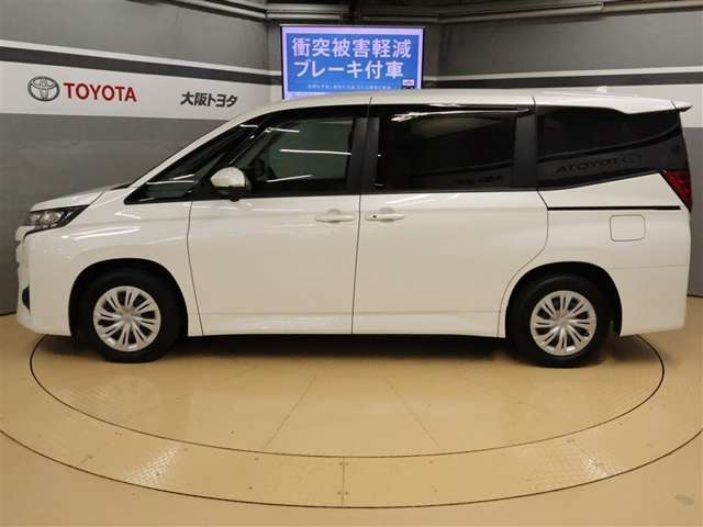 Toyota Noah 3