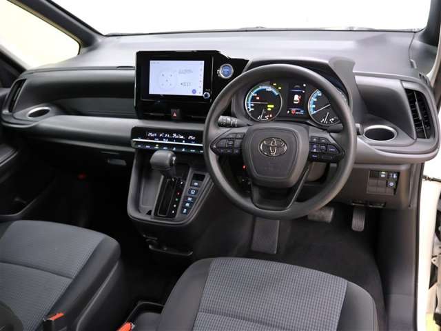 Toyota Noah 5
