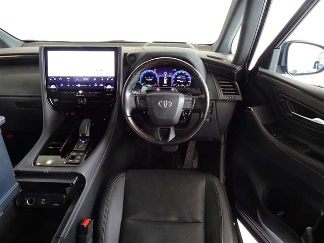 Toyota Vellfire 5