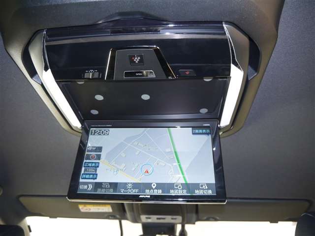 Toyota Voxy 9