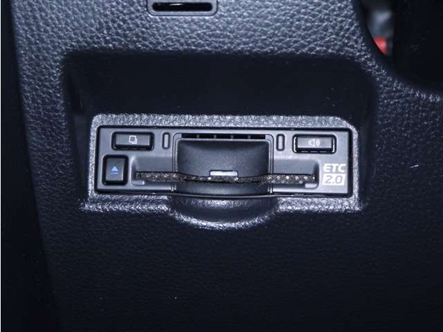 Toyota Noah 11