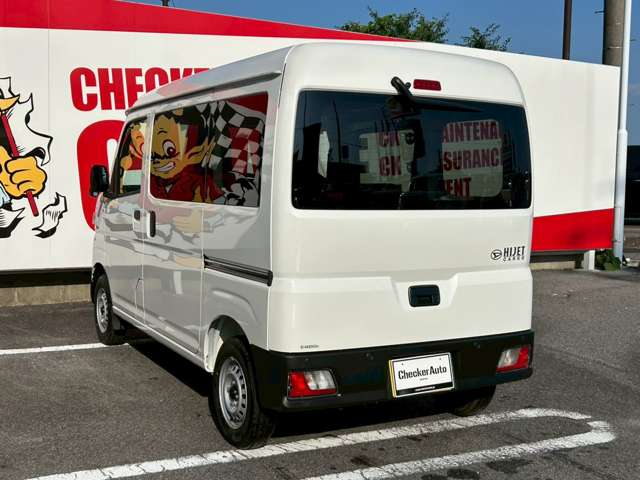 Daihatsu Hijet Cargo 3