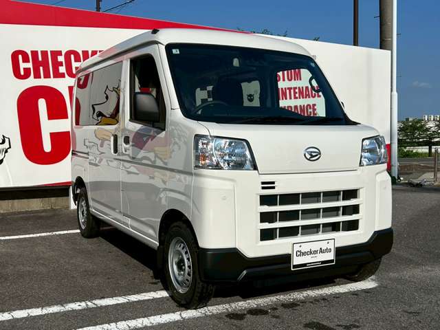 Daihatsu Hijet Cargo 4