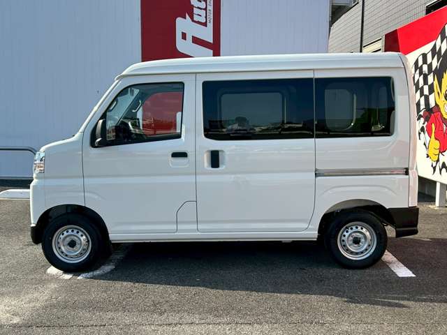Daihatsu Hijet Cargo 7