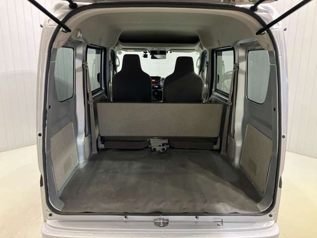 Nissan NV100 Clipper 11