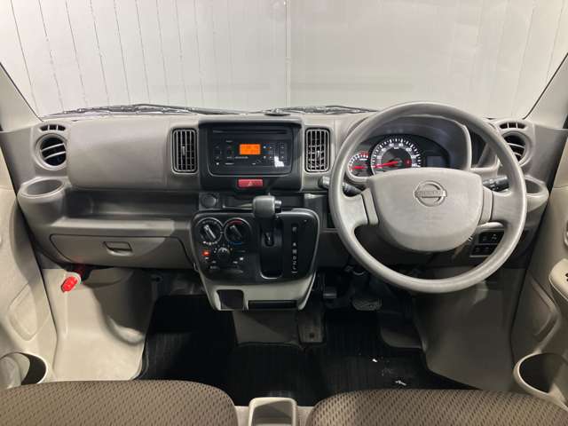 Nissan NV100 Clipper 4