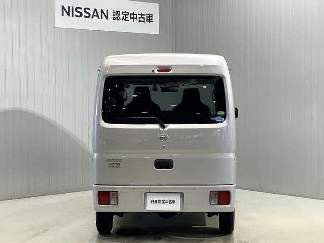 Nissan NV100 Clipper 6