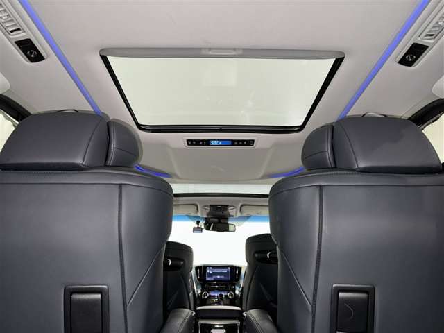 Toyota Alphard 10