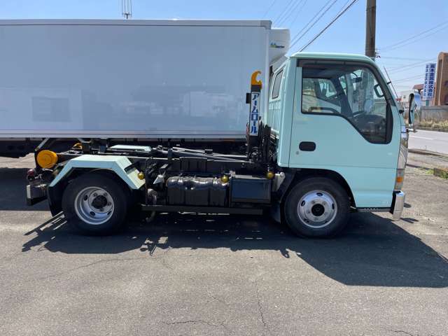 UD Trucks Condor 4