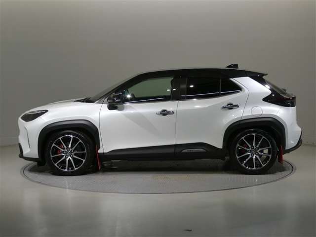 Toyota Yaris Cross 8