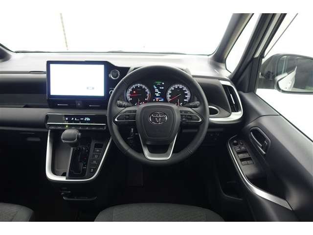 Toyota Noah 4
