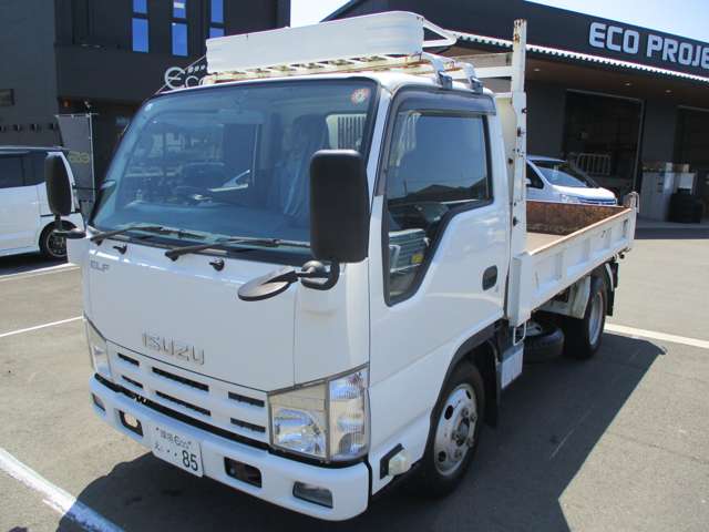 Isuzu Elf 3