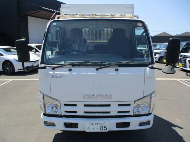 Isuzu Elf 4