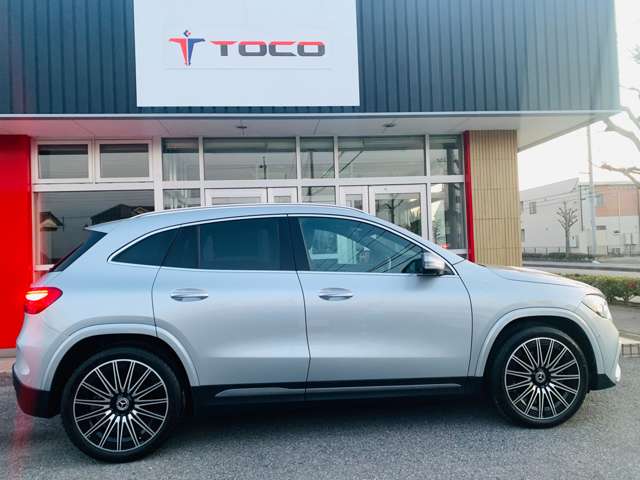 Mercedes-Benz GLA-Class 4