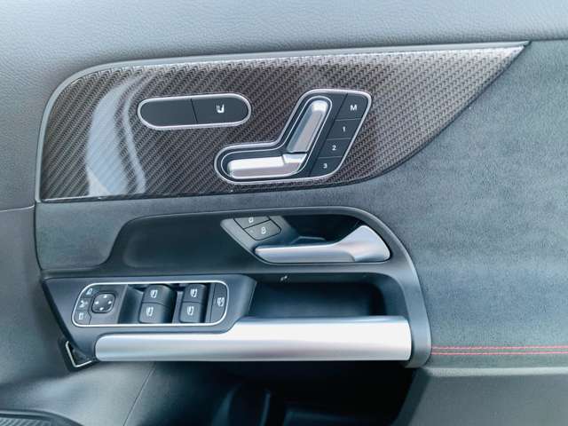 Mercedes-Benz GLA-Class 9