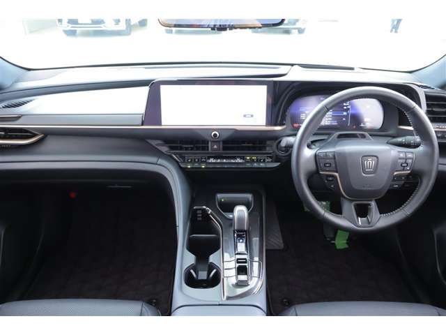 Toyota Crown Sport 5