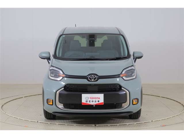 Toyota Sienta 2