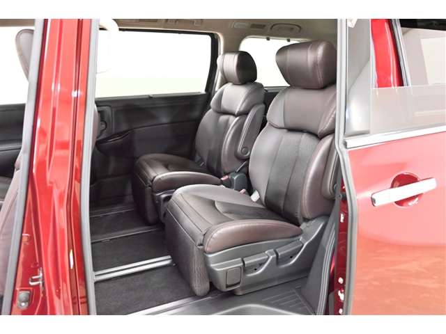 Nissan Elgrand 12