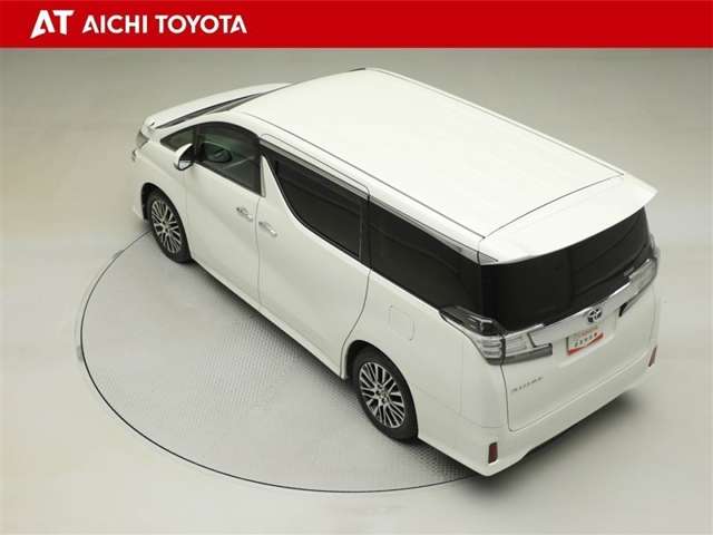 Toyota Vellfire 12