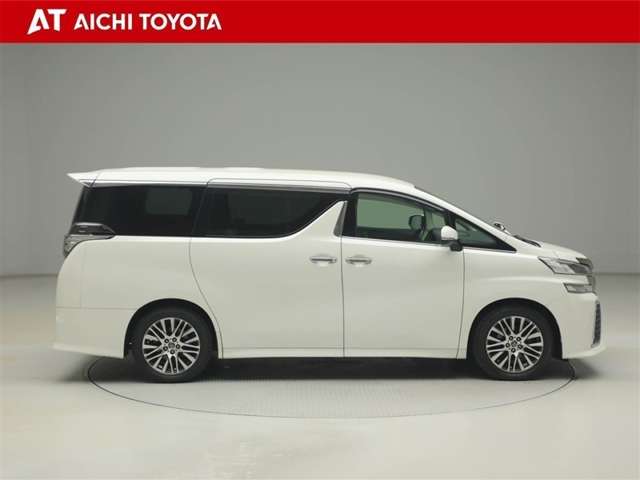 Toyota Vellfire 7