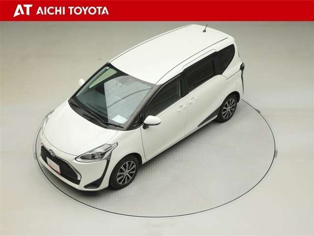 Toyota Sienta 10