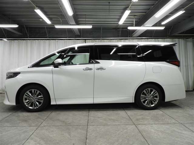 Toyota Alphard 8